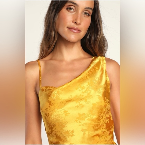 Lulu's Yellow Satin Floral Print Asymmetrical Cowl Neck Mini Dress Size M - Picture 4 of 13